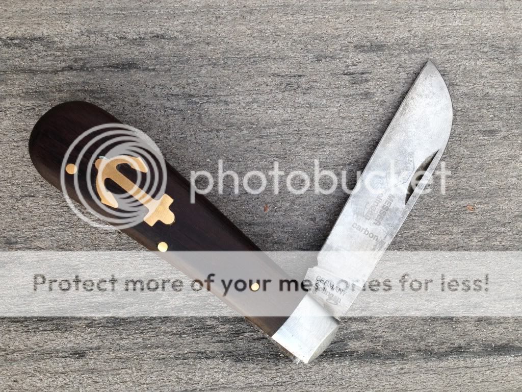 Show your *traditional* Boat/Sailor's knives