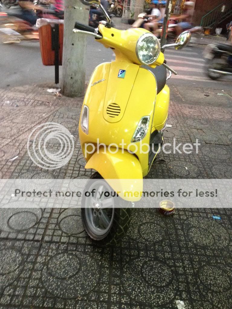 cần bán 1 chiếc vespa LX150 xe ý 2008 đẹp lung linh