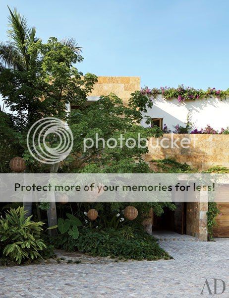 Facade photo georgefacade_zps7eea96ef.jpg
